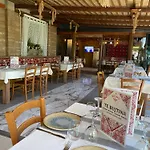 Отель Te Bujtina Hotel- Cozy With Traditional Breakfast Near *