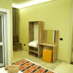 Te Bujtina Hotel- Cozy With Traditional Breakfast Near * Голем