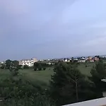 Te Bujtina Hotel- Cozy With Traditional Breakfast Near Отель Голем