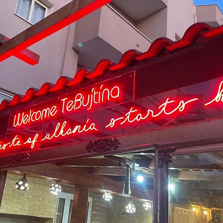 Te Bujtina Hotel- Cozy With Traditional Breakfast Near 골렘