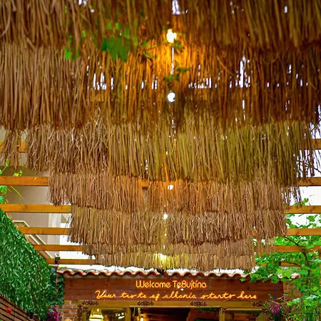 Te Bujtina Hotel- Cozy With Traditional Breakfast Near *