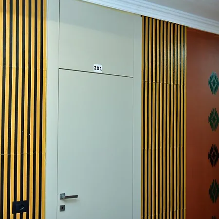 Te Bujtina Hotel- Cozy With Traditional Breakfast Near Golem (Tirana)