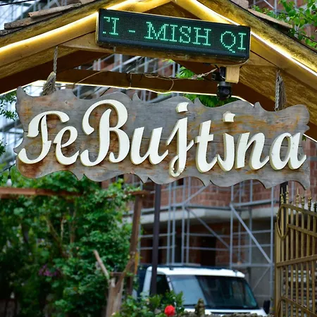 Te Bujtina Hotel- Cozy With Traditional Breakfast Near *