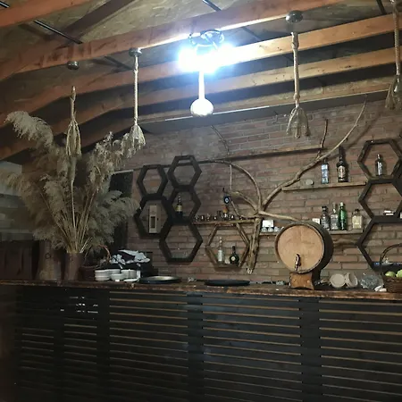 Ξενοδοχείο Te Bujtina Hotel- Cozy With Traditional Breakfast Near Golem (Tirana)