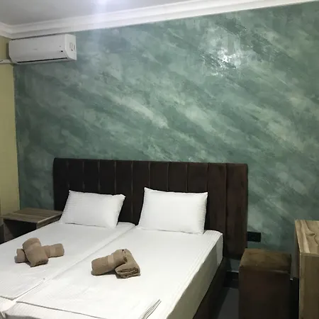 Ξενοδοχείο Te Bujtina Hotel- Cozy With Traditional Breakfast Near Golem (Tirana)