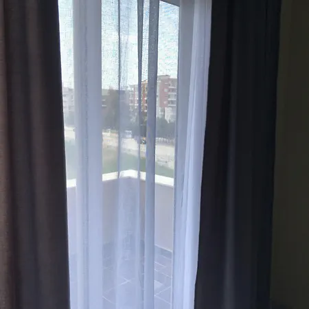 Te Bujtina Hotel- Cozy With Traditional Breakfast Near * Golem (Tirana)