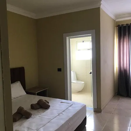 Te Bujtina Hotel- Cozy With Traditional Breakfast Near Golem (Tirana)