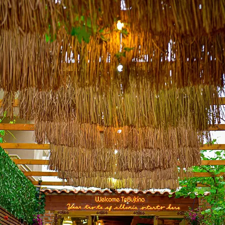 Te Bujtina Hotel- Cozy With Traditional Breakfast Near *