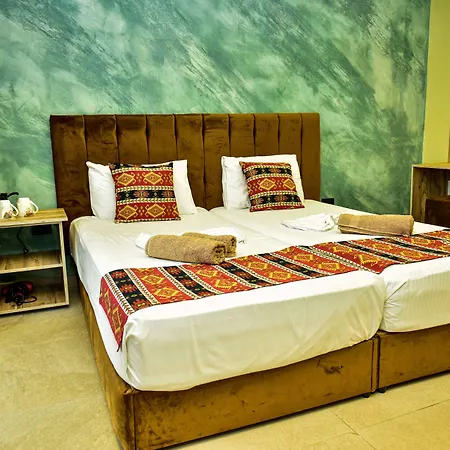 Te Bujtina Hotel- Cozy With Traditional Breakfast Near Golem (Tirana)