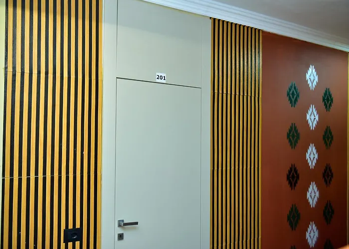 Te Bujtina Hotel- Cozy With Traditional Breakfast Near Golem (Tirana)